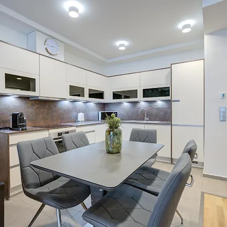 아파트호텔 Emerald Downtown Luxury By Continental Group 부다페스트