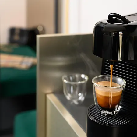 اميرالد داون تاون لاكشري سويتس من كونتيننتال جروب 4*