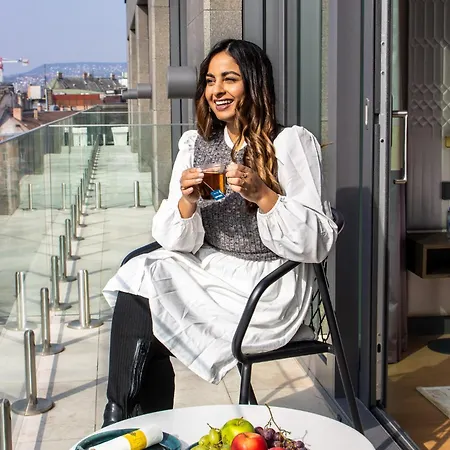 Emerald Downtown Luxury By Continental Group Apart Otel 4*
