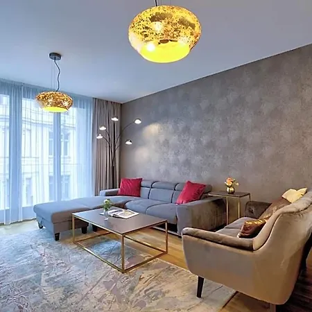 Emerald Downtown Luxury By Continental Group Aparthotel