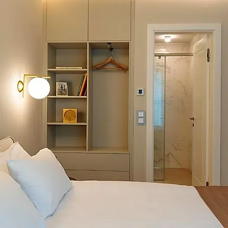 Aparthotel Emerald Downtown Luxury By Continental Group 4*