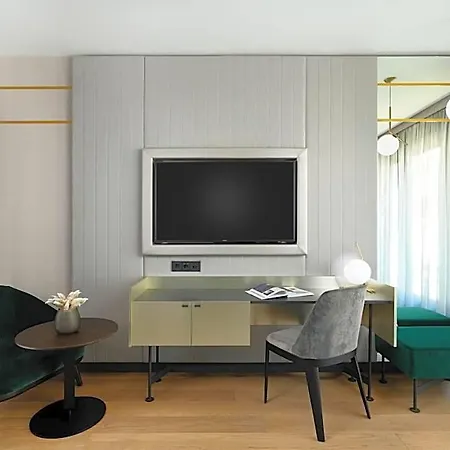 Emerald Downtown Luxury By Continental Group 4* Budapest