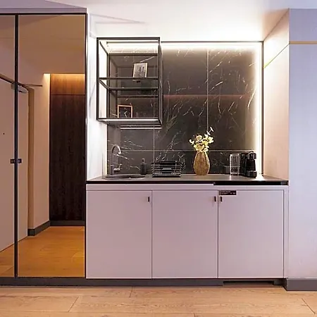 Emerald Downtown Luxury By Continental Group 4* Budapest