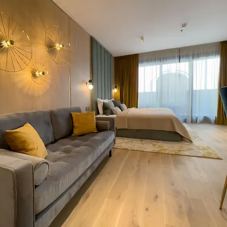 Emerald Downtown Luxury By Continental Group 4* Budapest