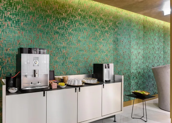 Hotel apartamentowy Emerald Downtown Luxury By Continental Group 4*