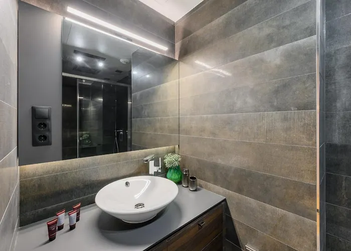 Emerald Downtown Luxury By Continental Group Hotel apartamentowy