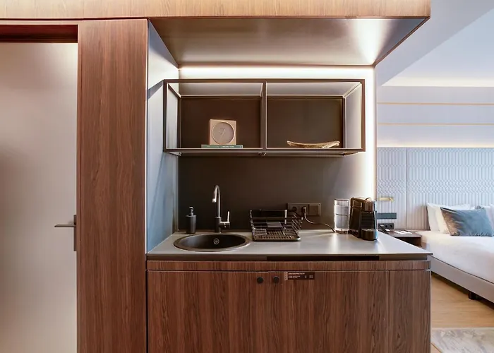 Emerald Downtown Luxury By Continental Group Hotel apartamentowy 4*