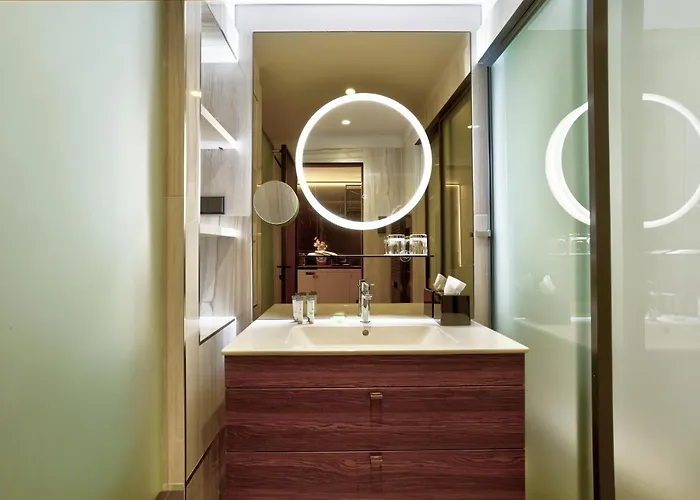 Hotel apartamentowy Emerald Downtown Luxury By Continental Group 4*