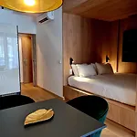 Apartahotel Emerald Downtown Luxury By Continental Group