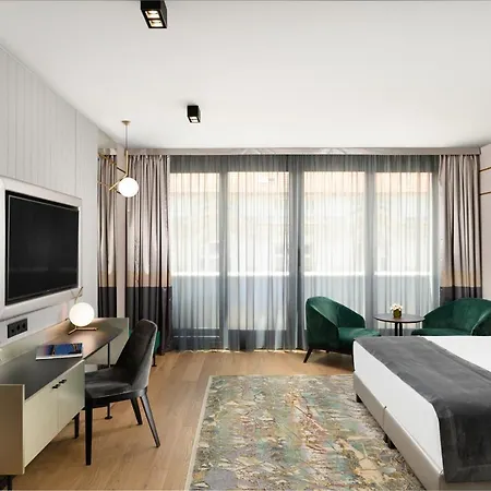 Apartmanhotel Emerald Downtown Luxury By Continental Group