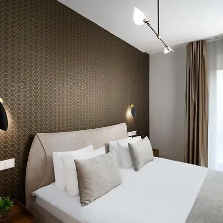 Emerald Downtown Luxury By Continental Group Apartmanhotel