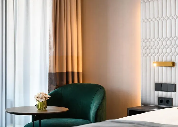 Emerald Downtown Luxury By Continental Group 4* Budapest