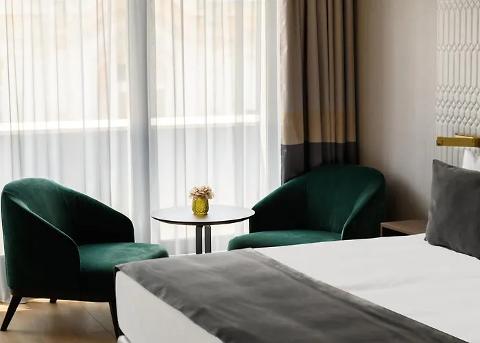 Apartmanhotel Emerald Downtown Luxury By Continental Group