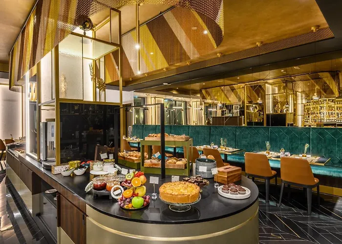 Apartahotel Emerald Downtown Luxury By Continental Group 4*