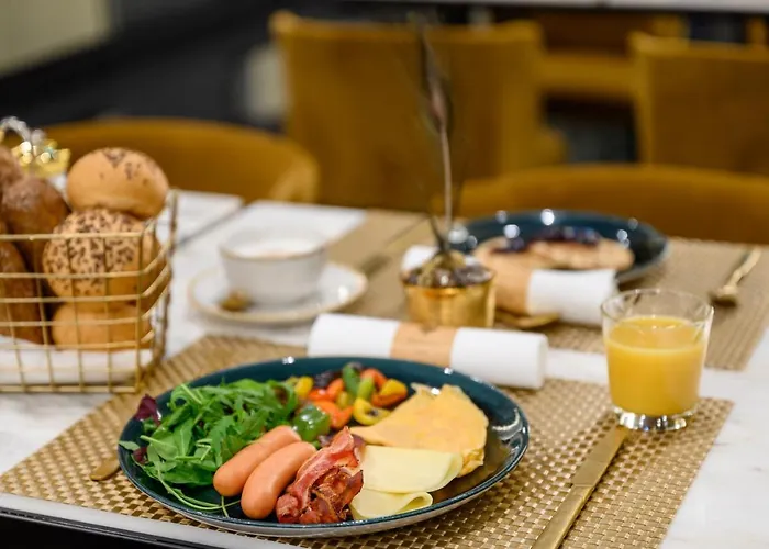 Emerald Downtown Luxury By Continental Group 4*