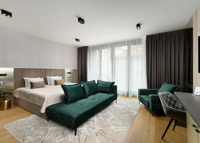 Apartmanhotel Emerald Downtown Luxury By Continental Group