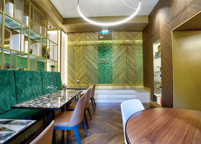 Emerald Downtown Luxury By Continental Group 4*