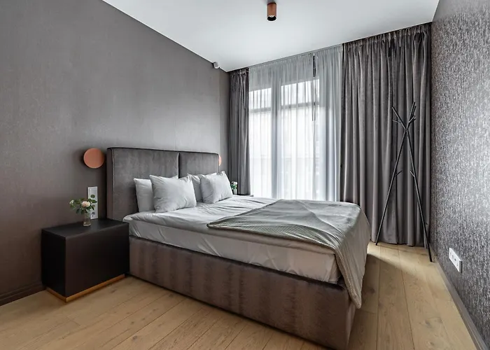 Apartahotel Emerald Downtown Luxury By Continental Group