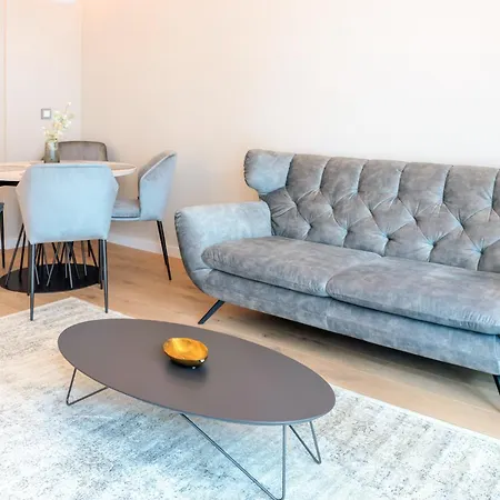 Emerald Downtown Luxury By Continental Group Aparthotel